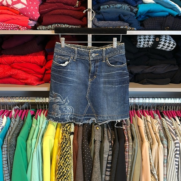 The Disney Store Pirates of the Caribbean blue jean skirt size 2 - Picture 1 of 3